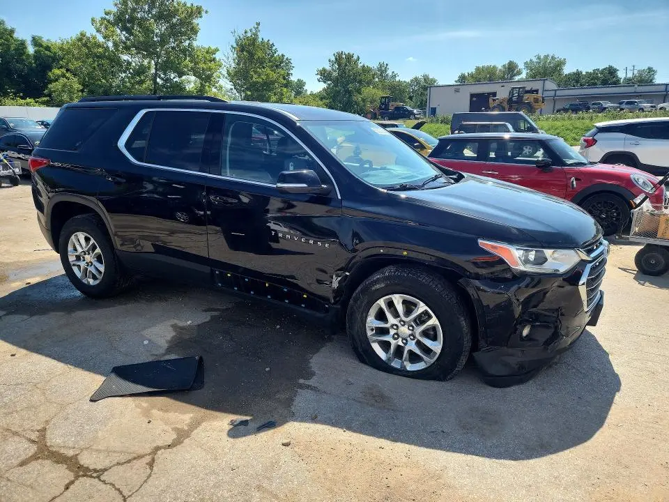 2021 CHEVROLET TRAVERSE LT  