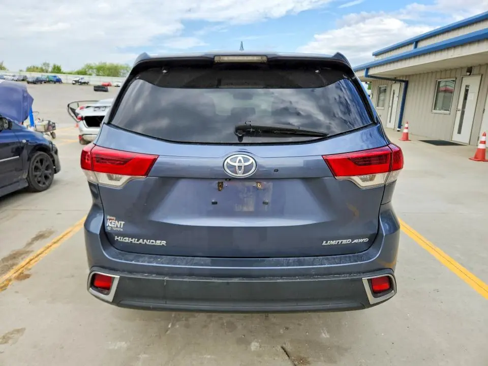 2019 TOYOTA HIGHLANDER LIMITED  