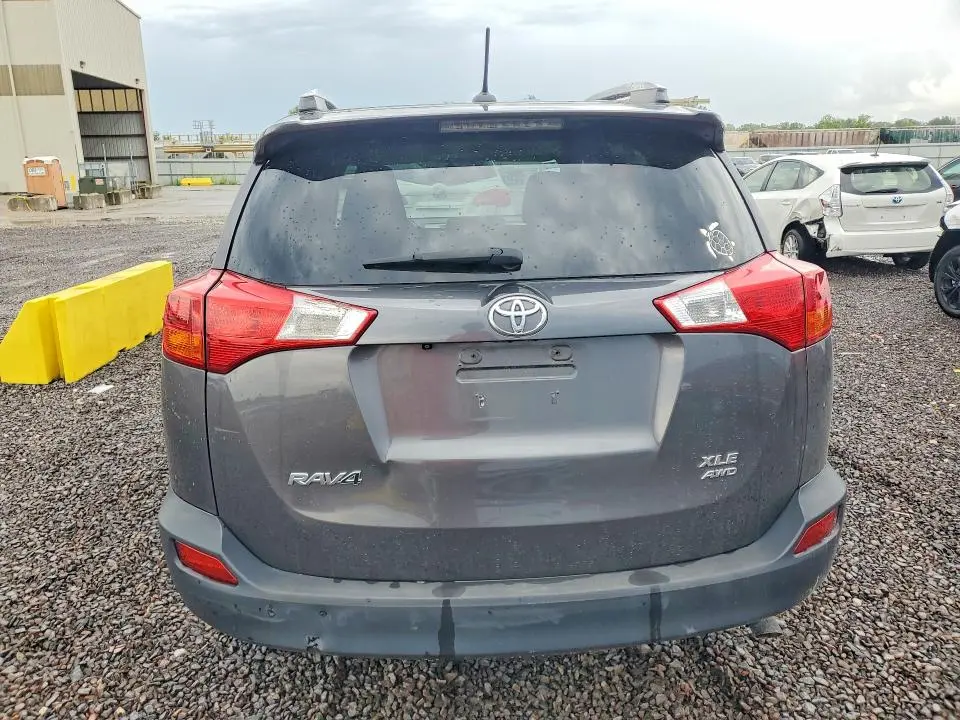 2015 TOYOTA RAV4 XLE  