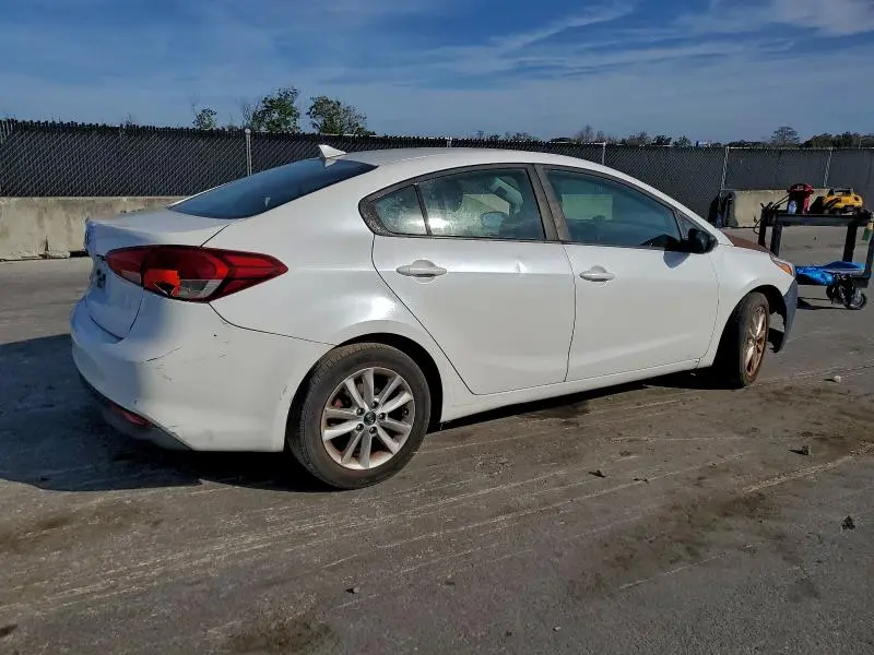 2017 KIA FORTE LX  
