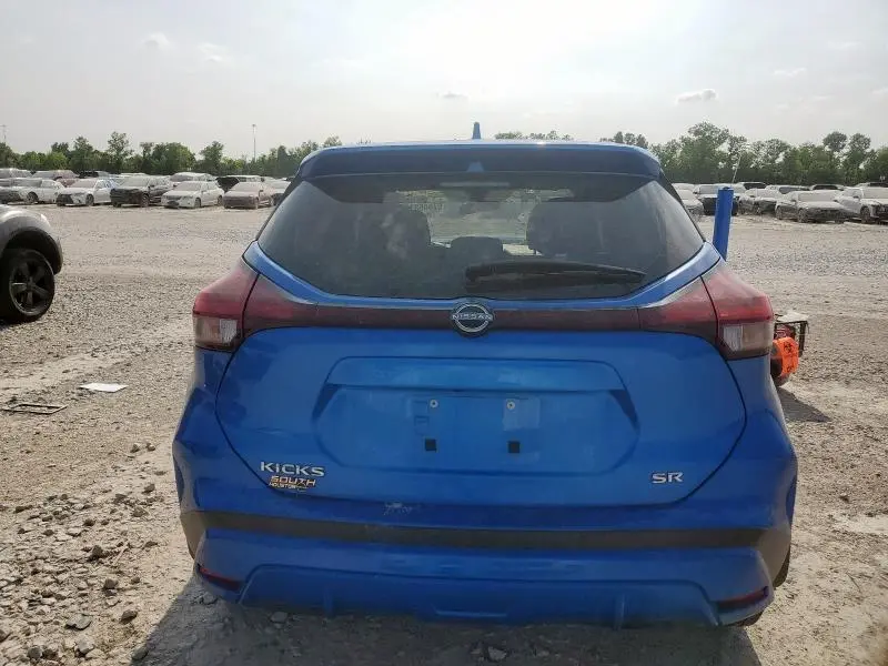 2023 NISSAN KICKS SR  