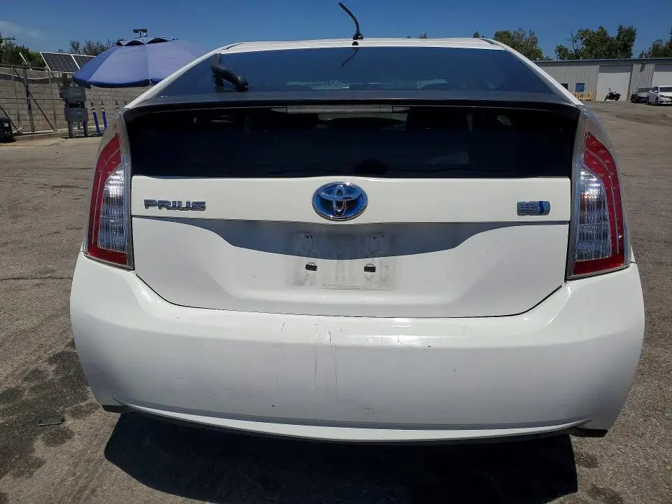 2013 TOYOTA PRIUS TWO  