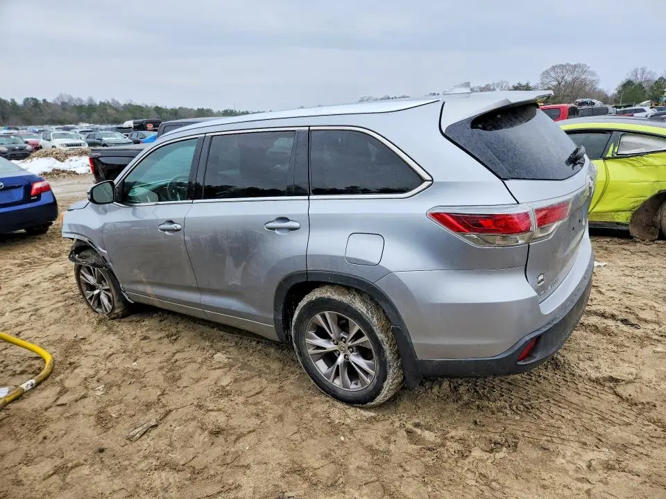 2014 TOYOTA HIGHLANDER XLE  