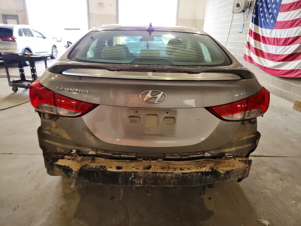 2012 HYUNDAI ELANTRA GLS  