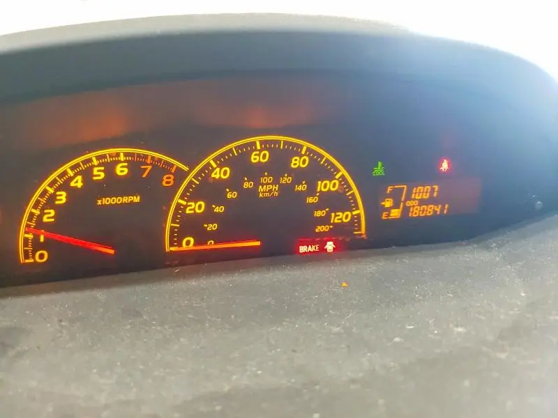2010 TOYOTA YARIS BASE  