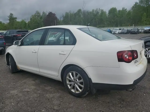 2010 VOLKSWAGEN JETTA SE  