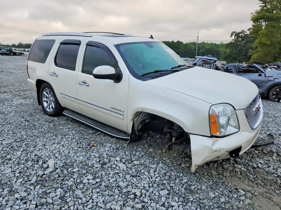 2014 GMC YUKON DENALI  