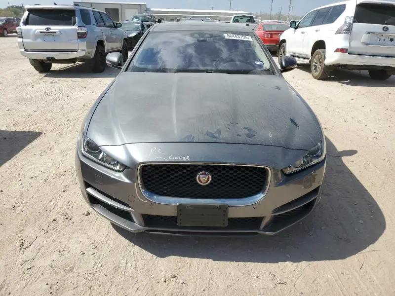 2017 JAGUAR XE PREMIUM  
