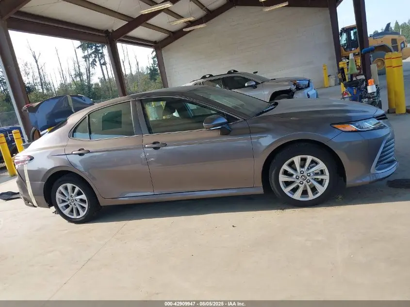 2022 TOYOTA CAMRY LE AWD