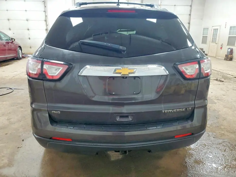 2015 CHEVROLET TRAVERSE LT  