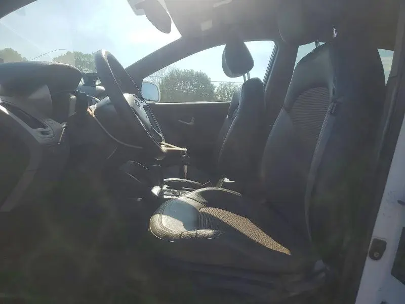 2011 HYUNDAI TUCSON GLS  