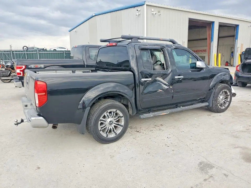 2011 NISSAN FRONTIER S  