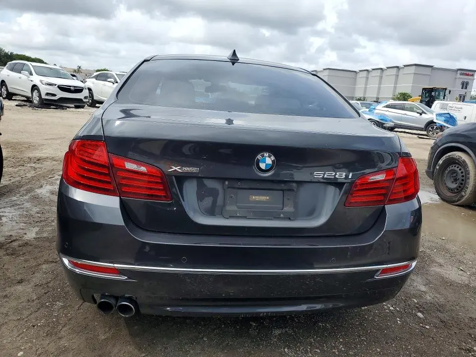 2016 BMW 528 XI  