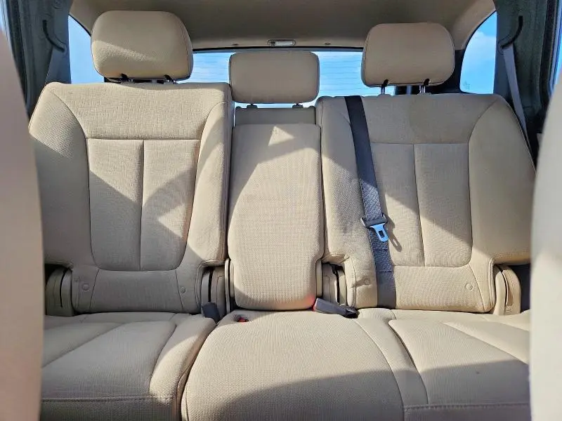 2011 HYUNDAI SANTA FE GLS  