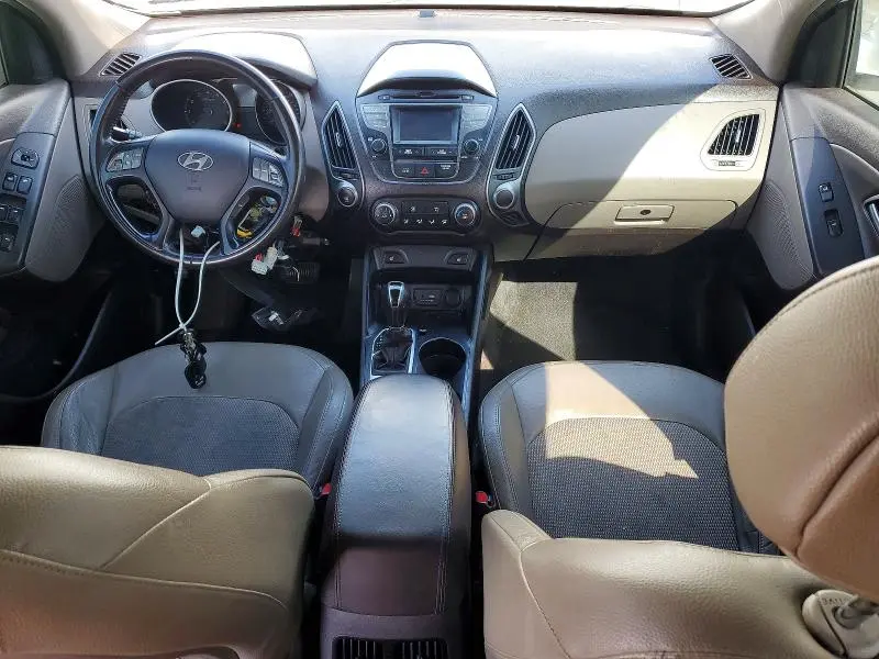 2015 HYUNDAI TUCSON SE  