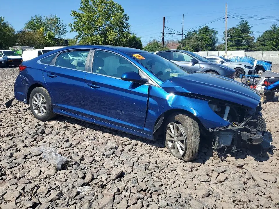 2019 HYUNDAI SONATA SE  
