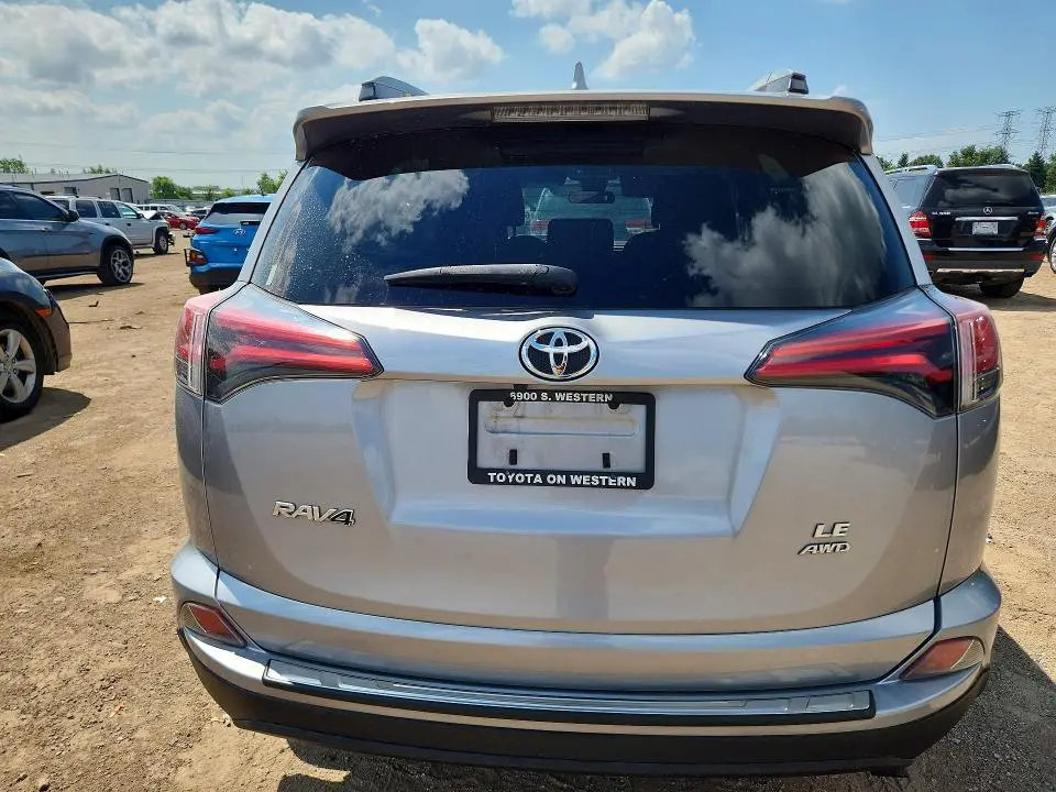 2017 TOYOTA RAV4 LE  