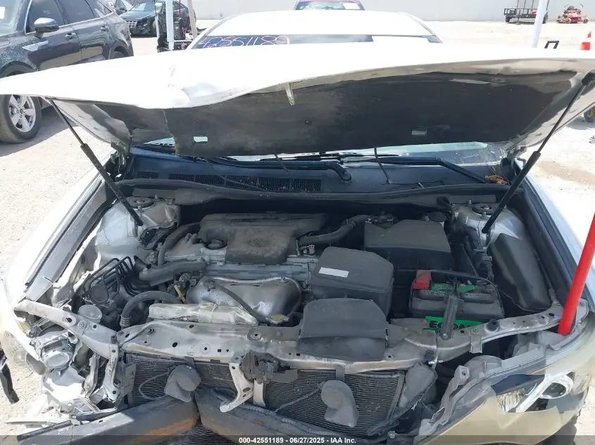 2014 TOYOTA CAMRY SE