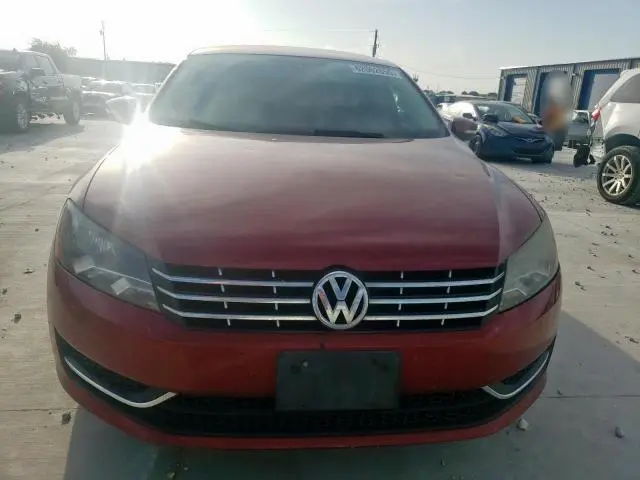 2015 VOLKSWAGEN PASSAT SE  