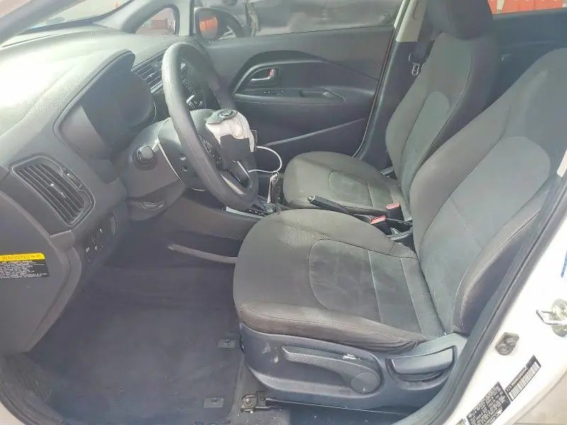 2017 KIA RIO LX  