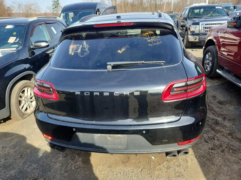 2015 PORSCHE MACAN S  