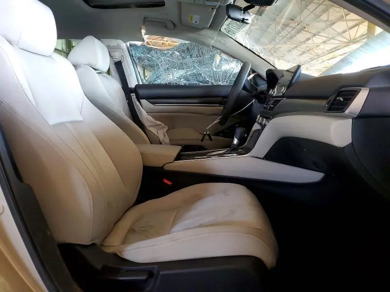 2019 HONDA ACCORD EX  