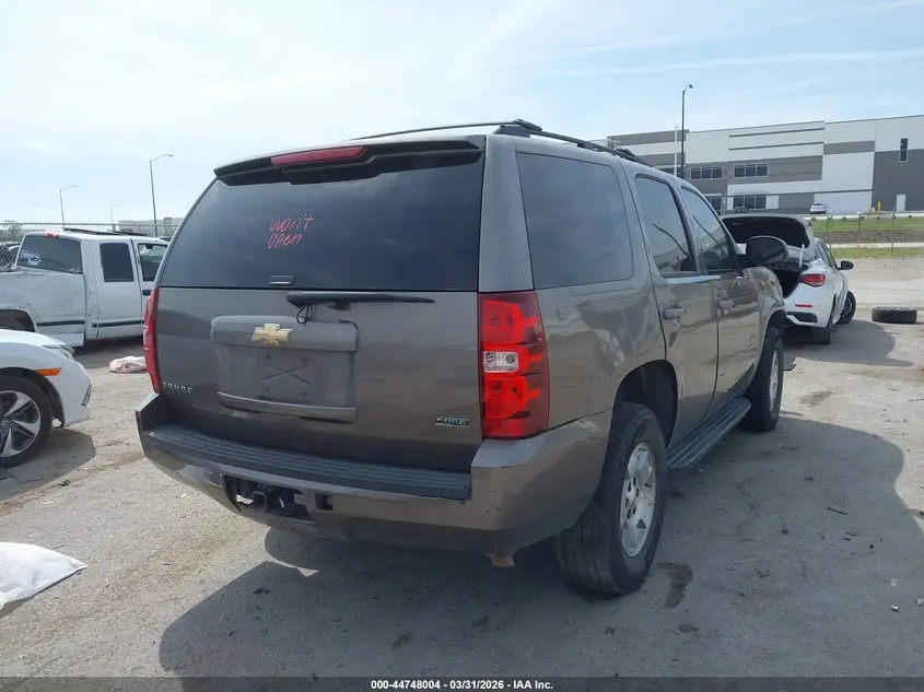 2011 CHEVROLET TAHOE LS