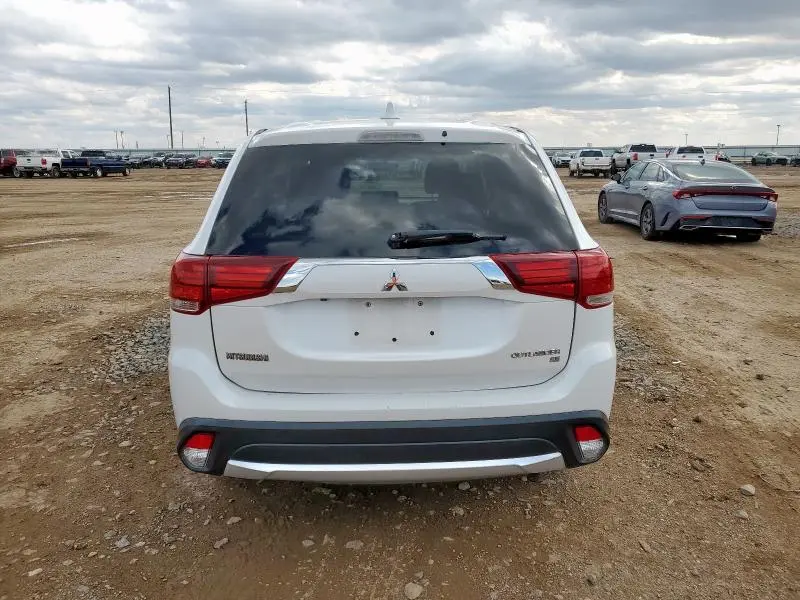 2017 MITSUBISHI OUTLANDER SE  
