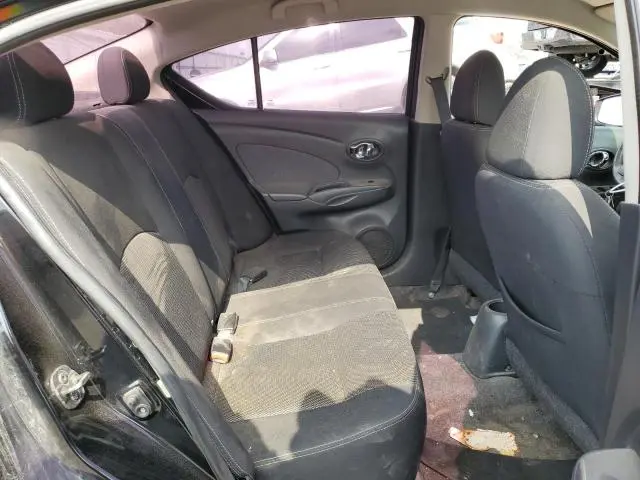 2016 NISSAN VERSA  