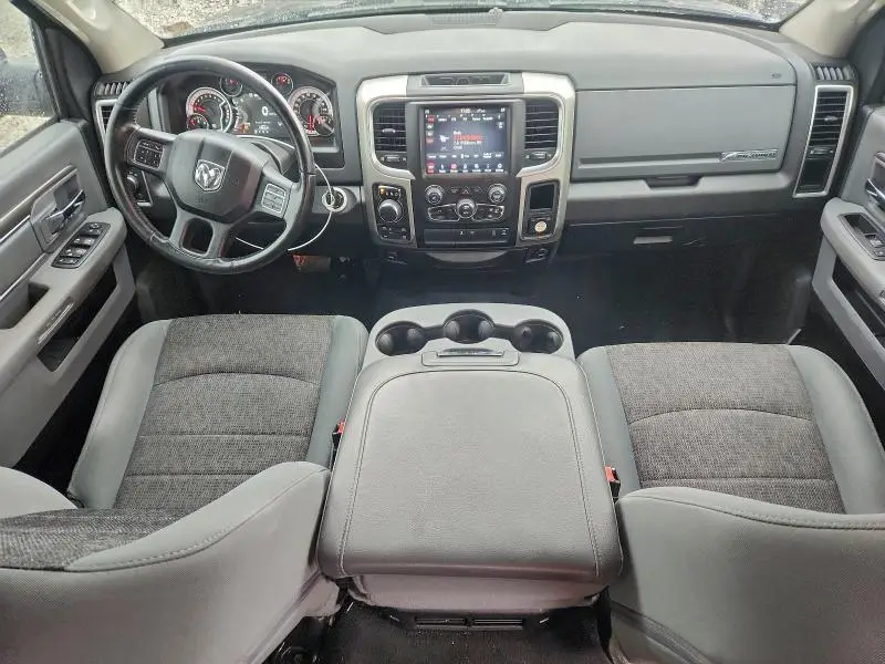 2019 RAM 1500 CLASSIC SLT  