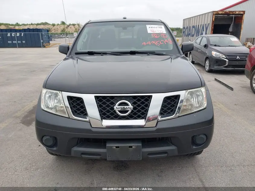 2015 NISSAN FRONTIER SV