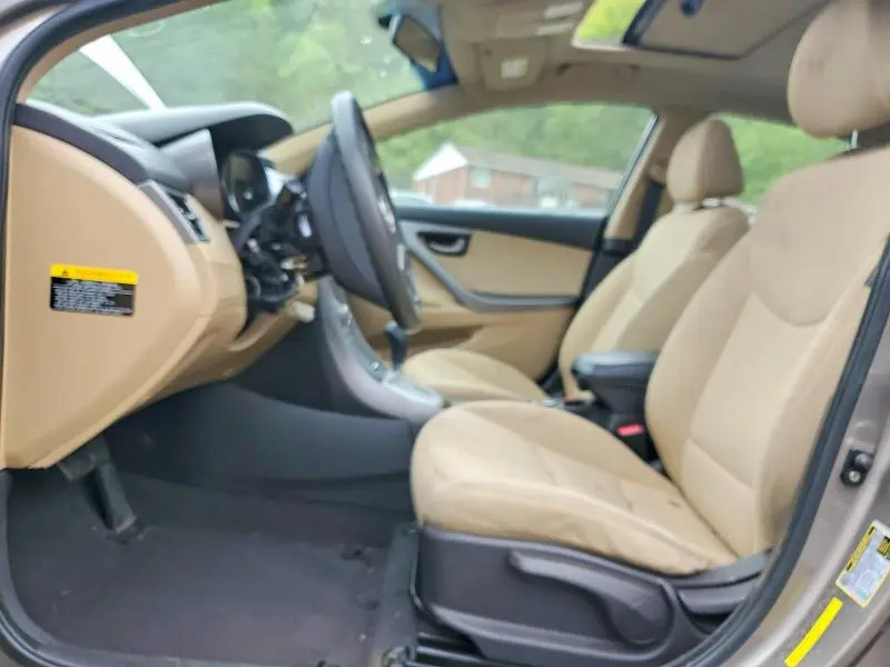 2011 HYUNDAI ELANTRA   