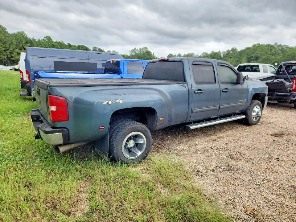 2010 CHEVROLET SILVERADO K3500 LTZ  