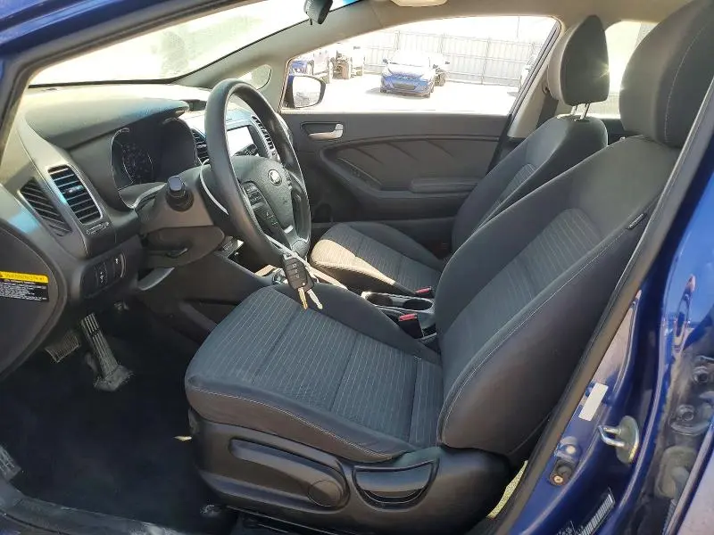 2018 KIA FORTE LX  
