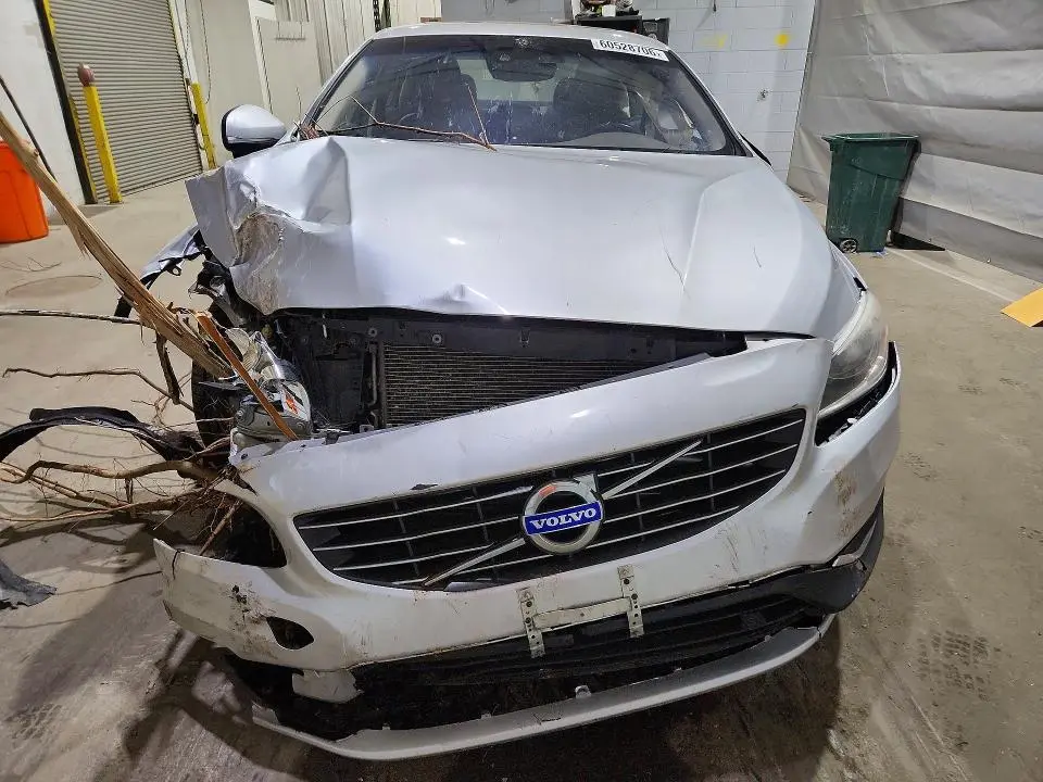 2016 VOLVO S60 PREMIER  