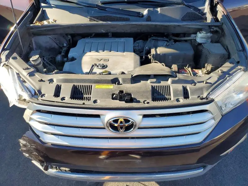 2012 TOYOTA HIGHLANDER BASE  