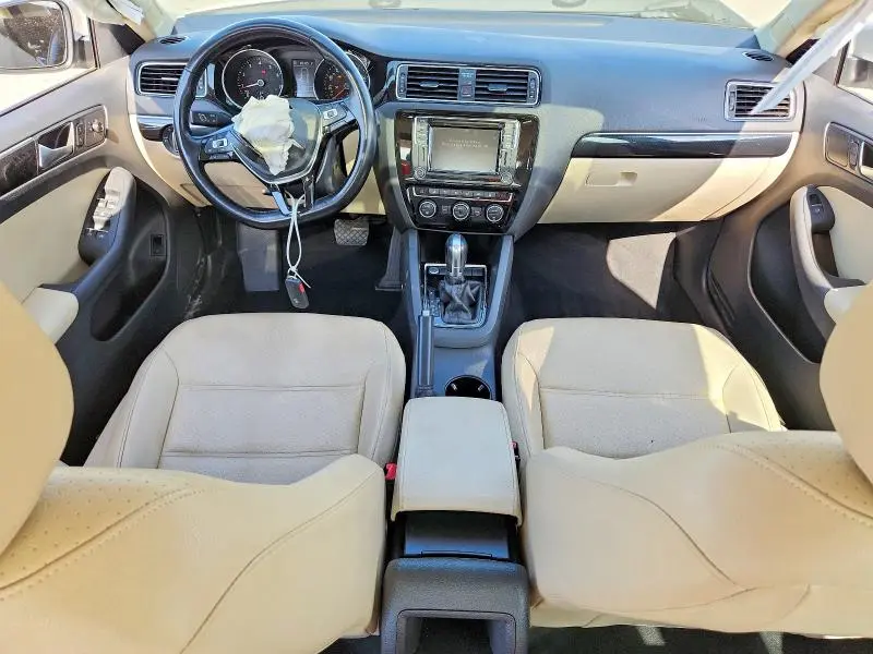 2017 VOLKSWAGEN JETTA SEL  