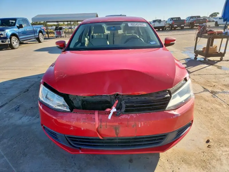 2012 VOLKSWAGEN JETTA SE  