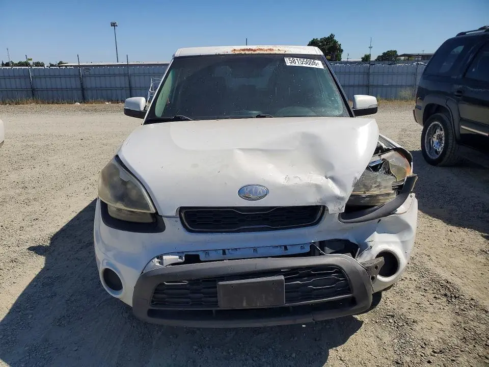 2013 KIA SOUL +  