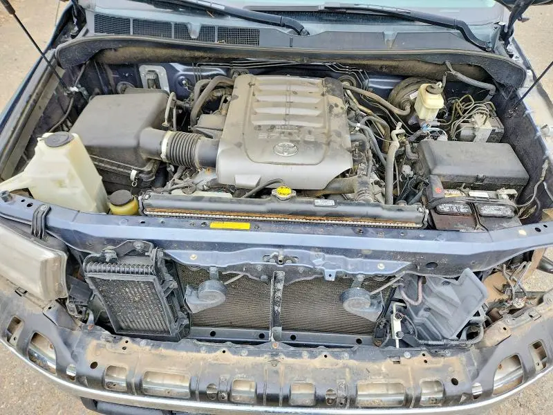 2010 TOYOTA TUNDRA CREWMAX LIMITED  