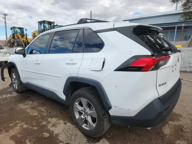 2022 TOYOTA RAV4 XLE  