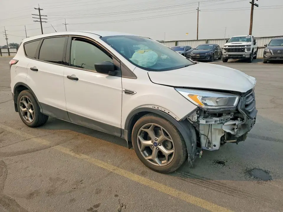 2017 FORD ESCAPE S  
