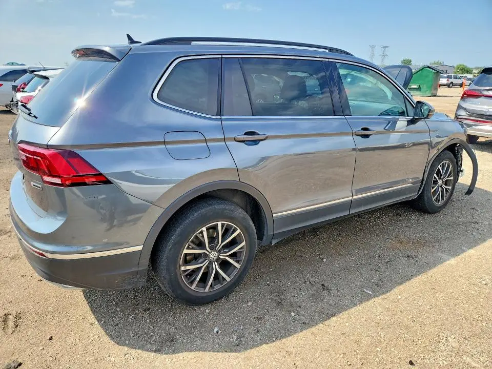 2020 VOLKSWAGEN TIGUAN SE  