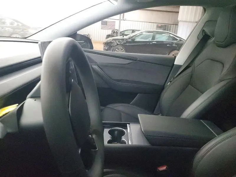 2026 TESLA MODEL Y   