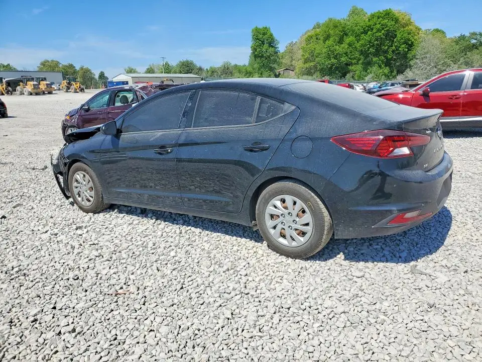 2019 HYUNDAI ELANTRA SE  