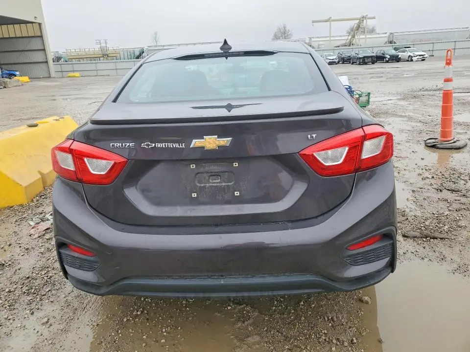 2017 CHEVROLET CRUZE LT  