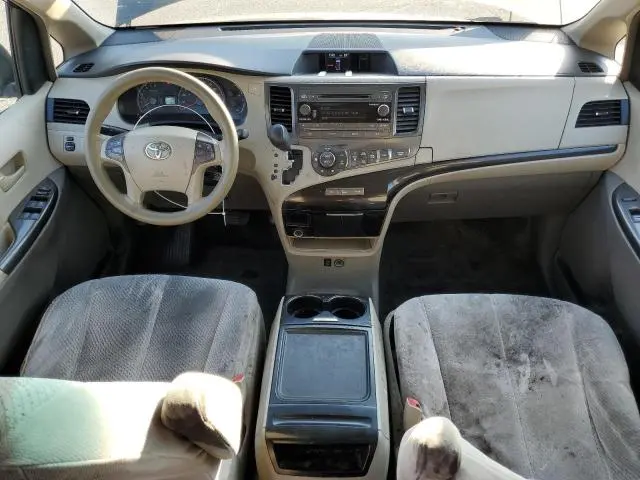 2013 TOYOTA SIENNA LE  