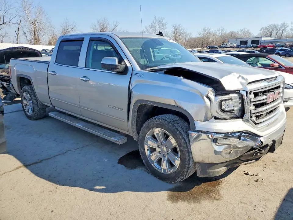 2018 GMC SIERRA K1500 SLT  