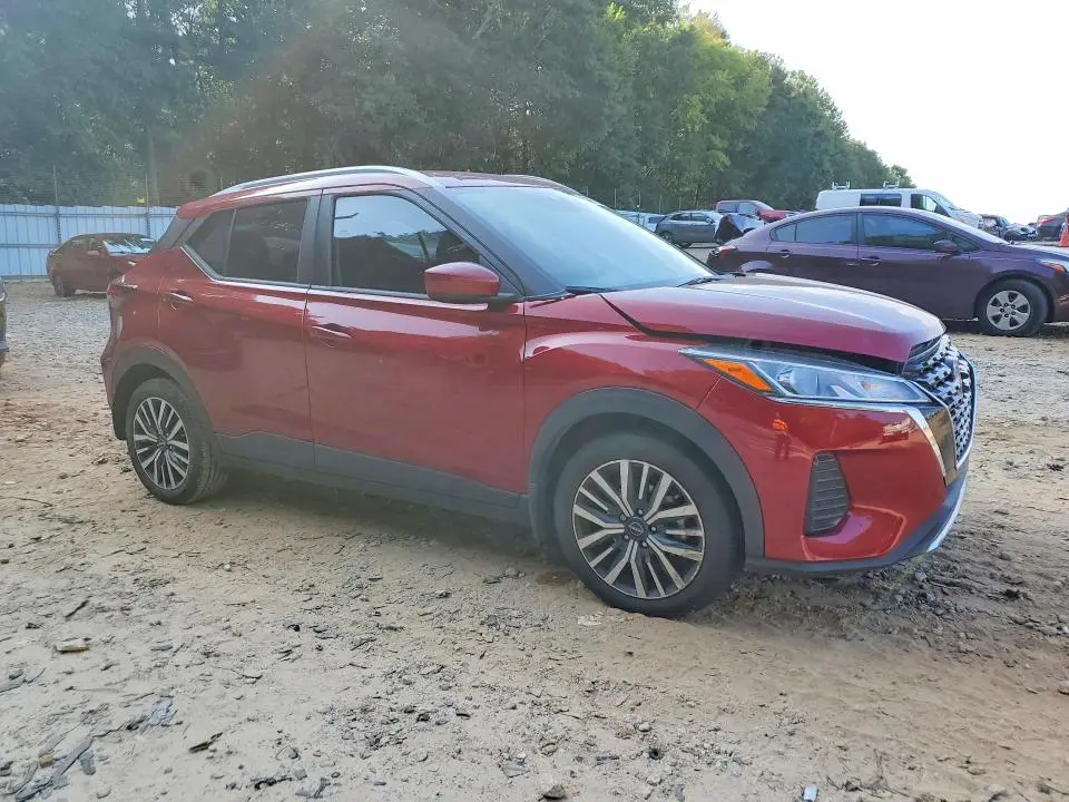 2023 NISSAN KICKS SV  