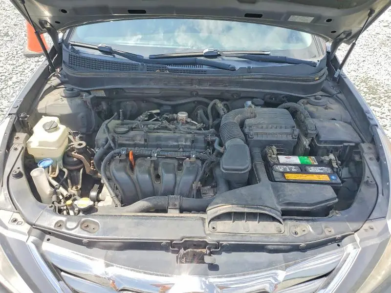 2011 HYUNDAI SONATA SE  